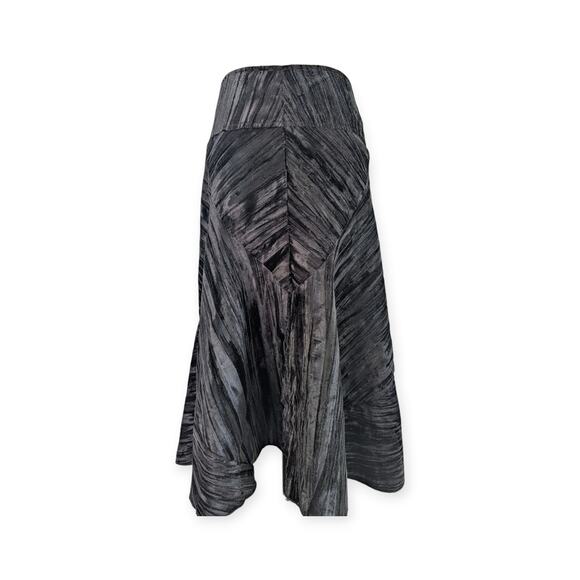 Vintage Textured Black Velvet Flared Midi Skirt - Picture 3 of 7